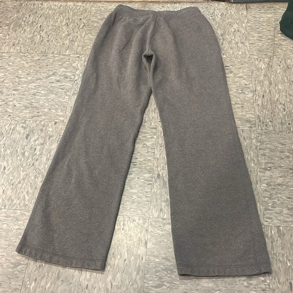 ⭐️⬇️ Nike Grey Sweatpants - Picture 8 of 8